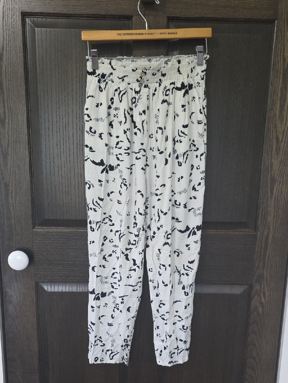 Anthropologie saltwater LUXE Black & White Printed Joggers